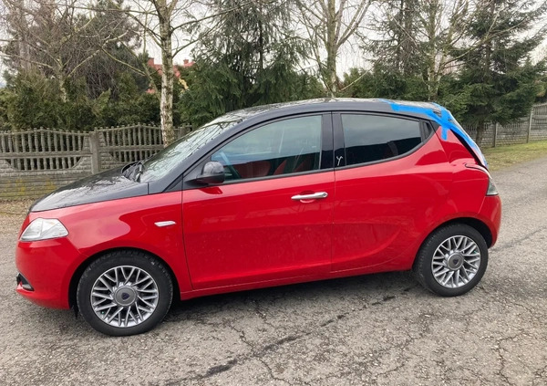 Lancia Ypsilon cena 10900 przebieg: 77000, rok produkcji 2012 z Pełczyce małe 172